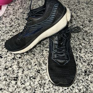 Brooks Mens Ghost 12 size 10